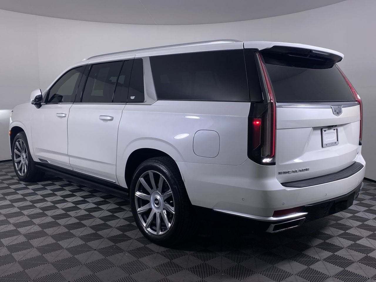 2023 Cadillac Escalade ESV Premium Luxury Platinum