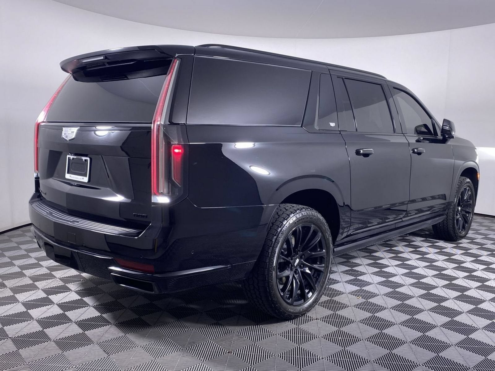 2024 Cadillac Escalade ESV Sport Platinum