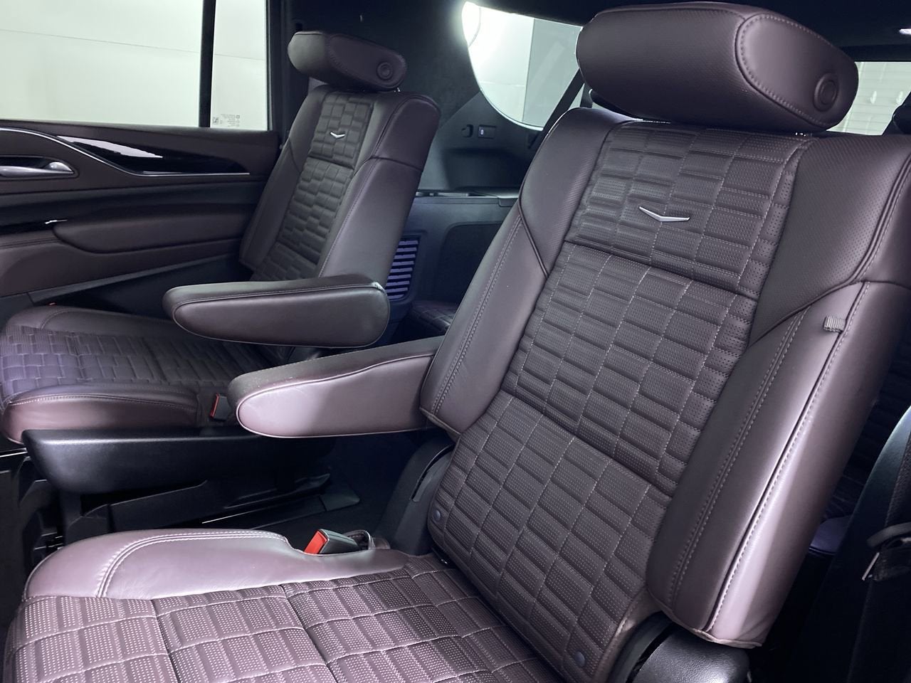 2024 Cadillac Escalade ESV Sport Platinum