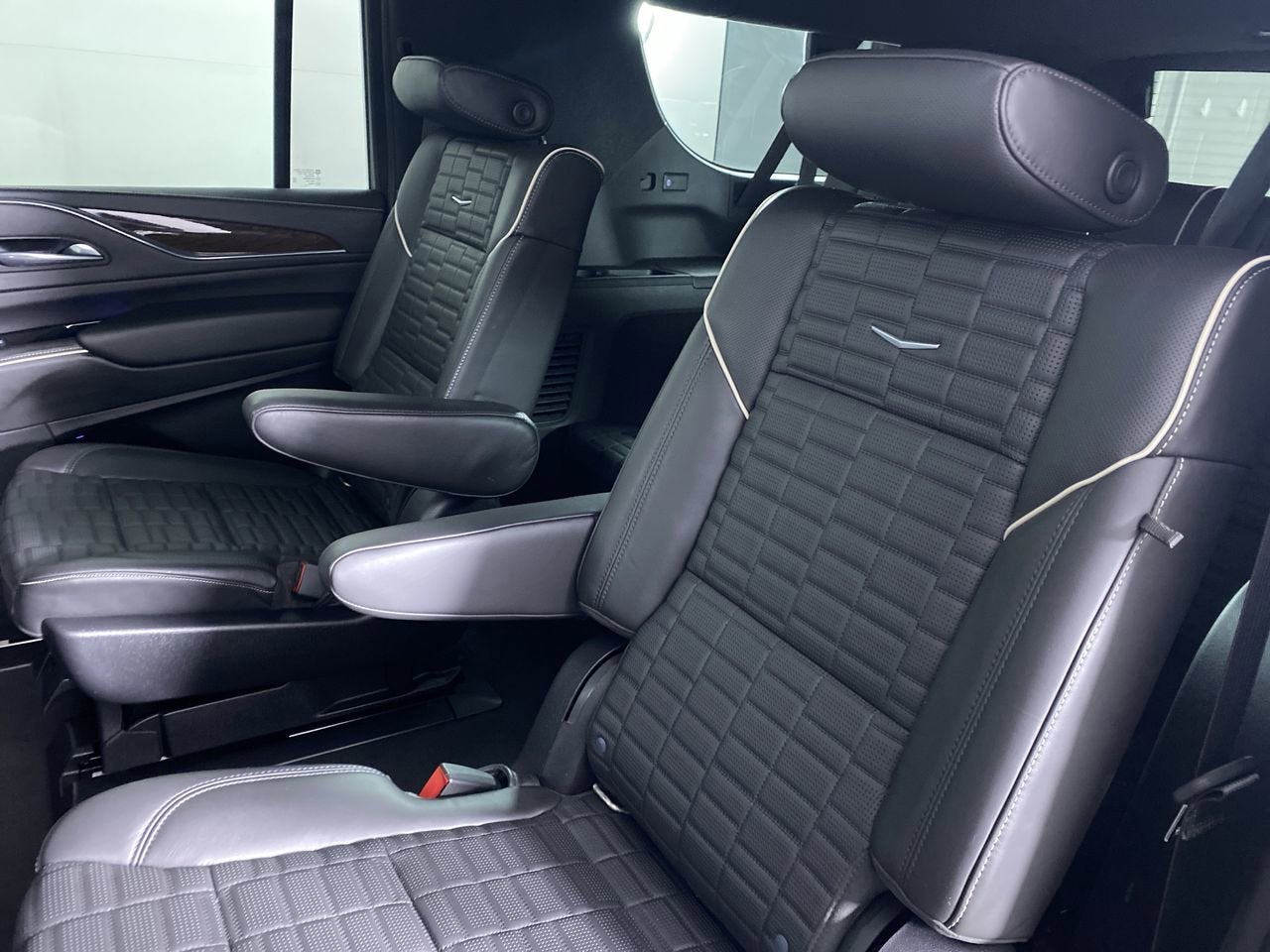 2021 Cadillac Escalade ESV Sport Platinum