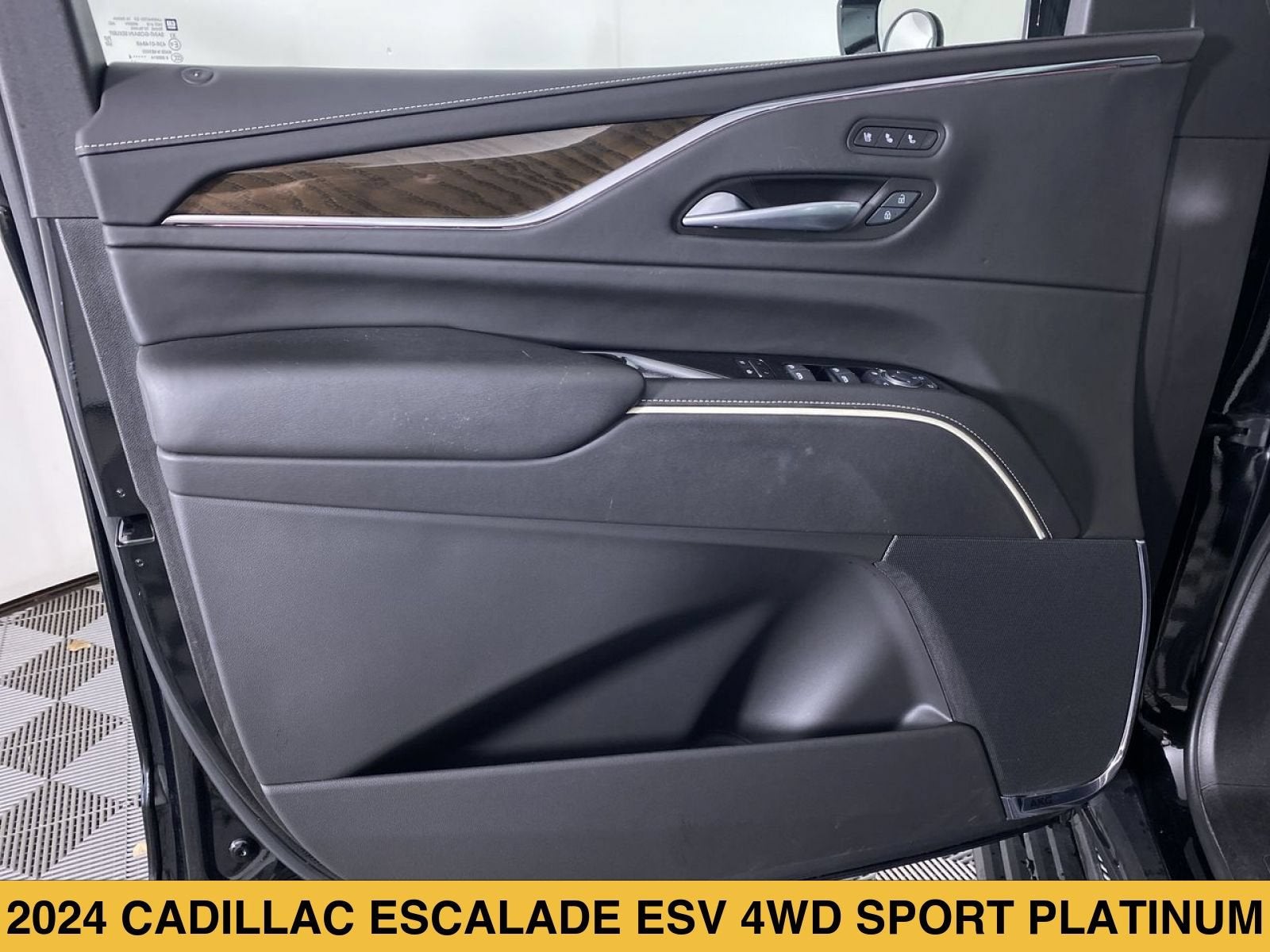 2024 Cadillac Escalade ESV Sport Platinum