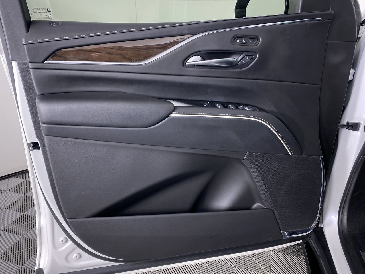 2022 Cadillac Escalade ESV Sport Platinum