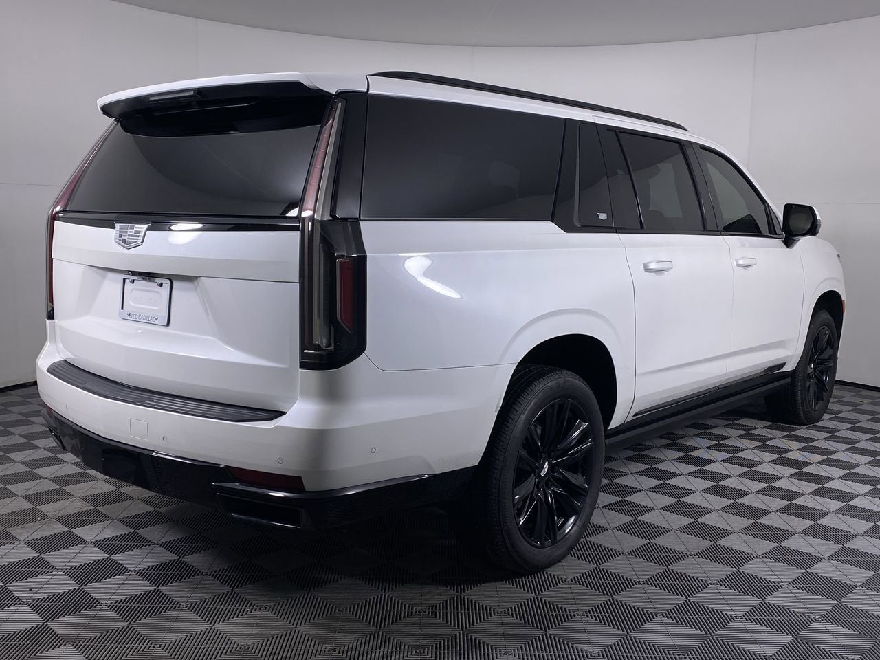 2022 Cadillac Escalade ESV Sport Platinum