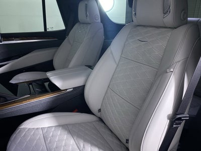 2025 Cadillac Escalade Sport Platinum