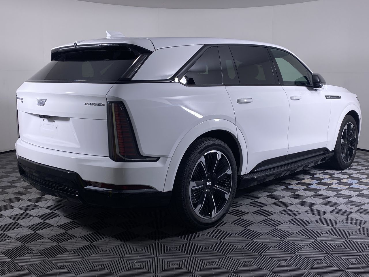 2025 Cadillac ESCALADE IQ Sport 1