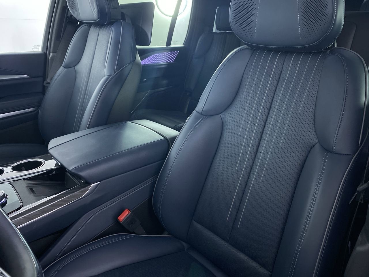 2025 Cadillac ESCALADE IQ Sport 2