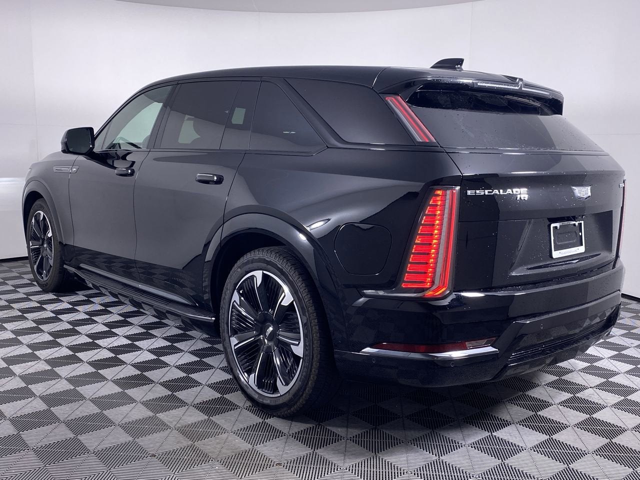 2025 Cadillac ESCALADE IQ Sport 2