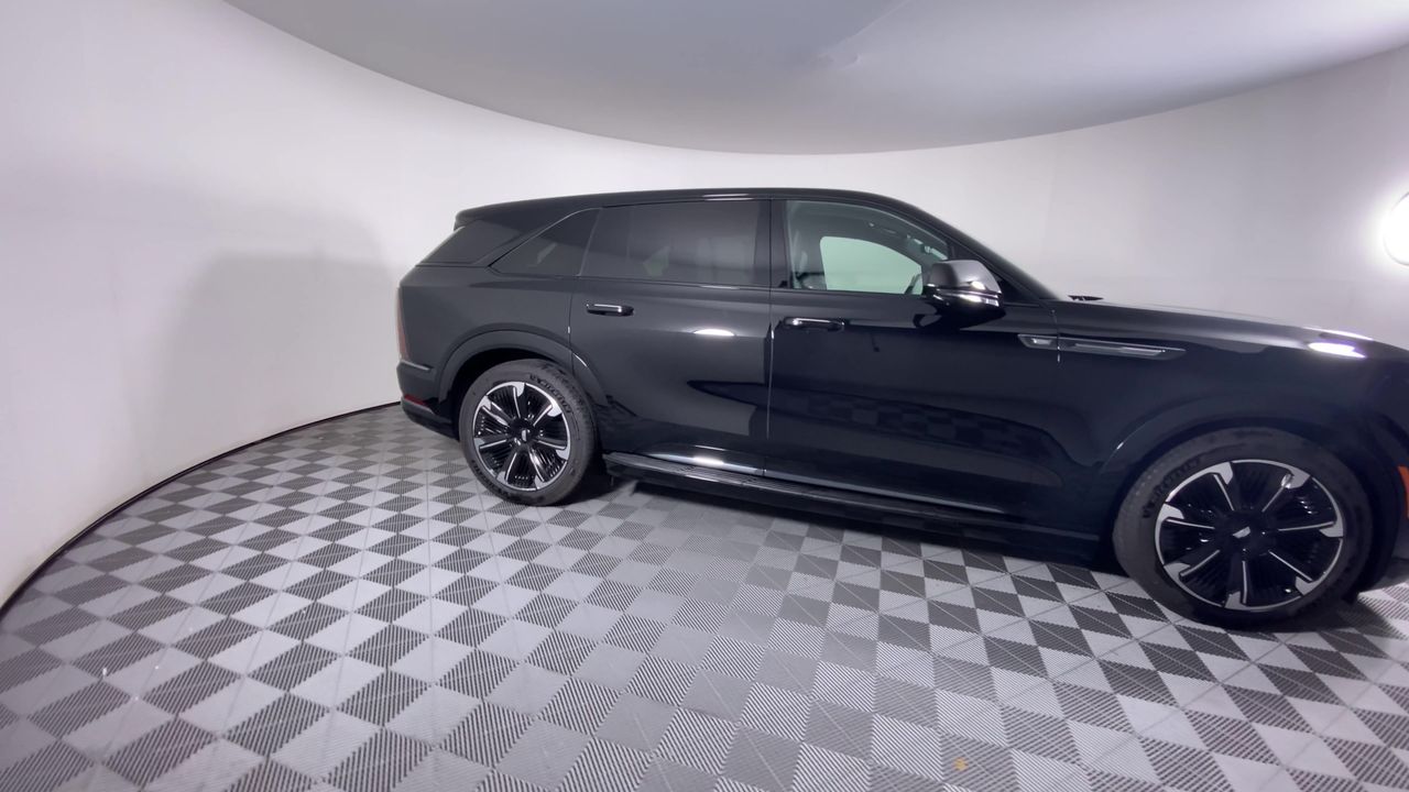 2025 Cadillac ESCALADE IQ Sport 2