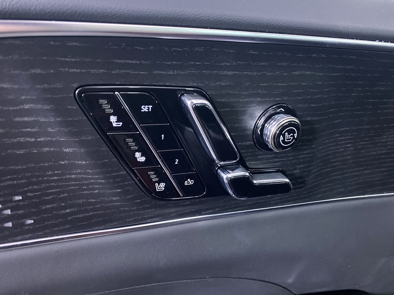 2026 Cadillac LYRIQ V-Series Premium