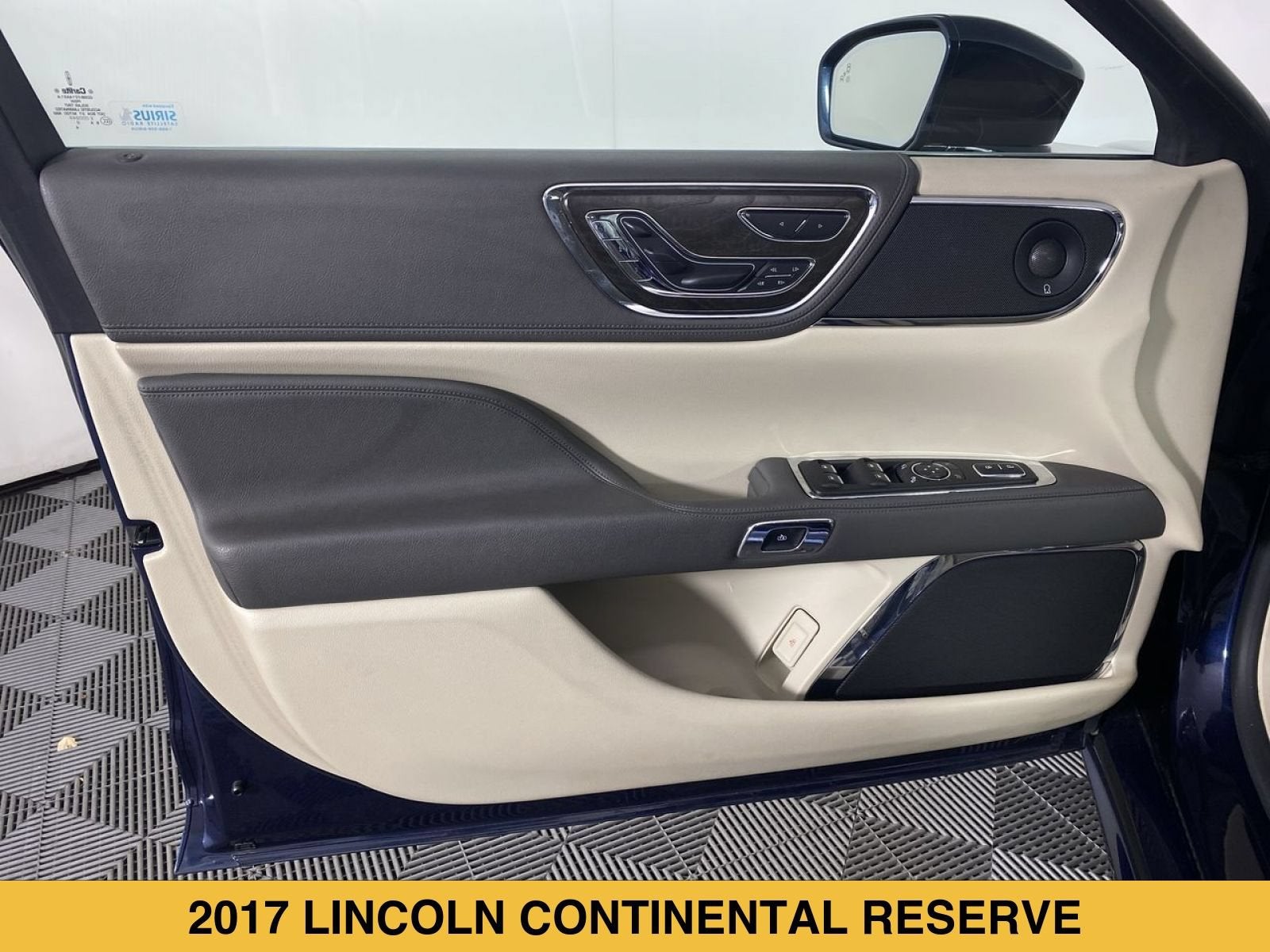 2017 Lincoln Continental Reserve