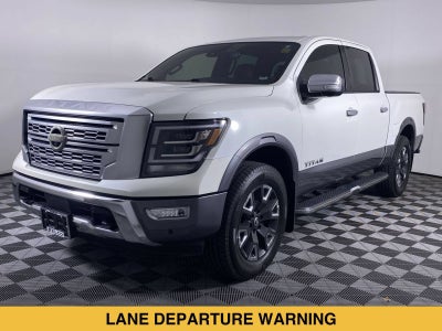 2022 Nissan TITAN Crew Cab Platinum Reserve 4x4