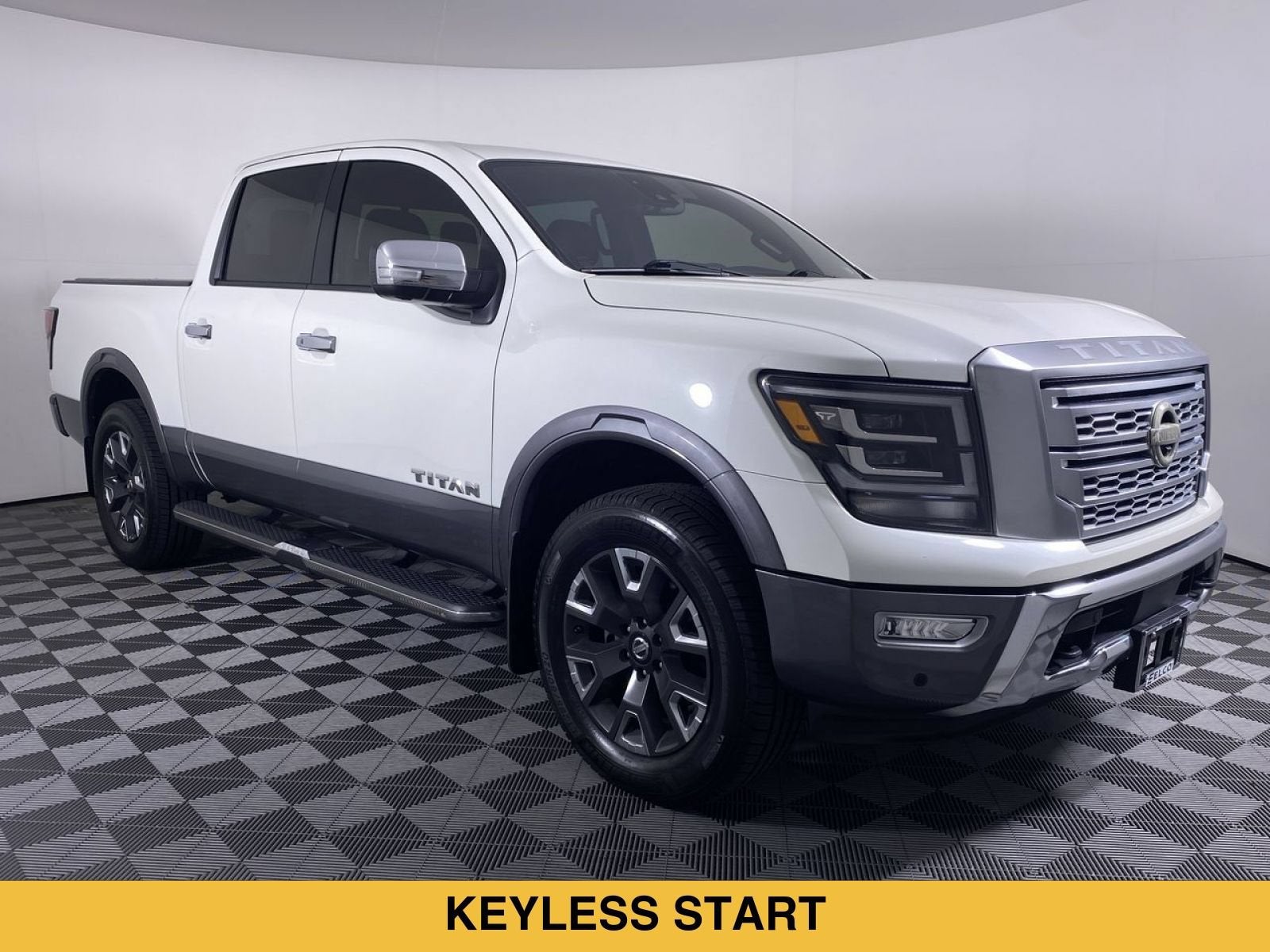 2022 Nissan TITAN Crew Cab Platinum Reserve 4x4