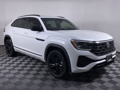 2025 Volkswagen Atlas Cross Sport 2.0T SEL R-Line Black