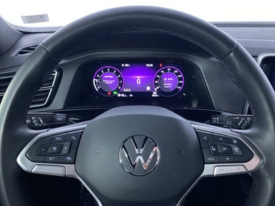 2025 Volkswagen Atlas Cross Sport 2.0T SEL R-Line Black