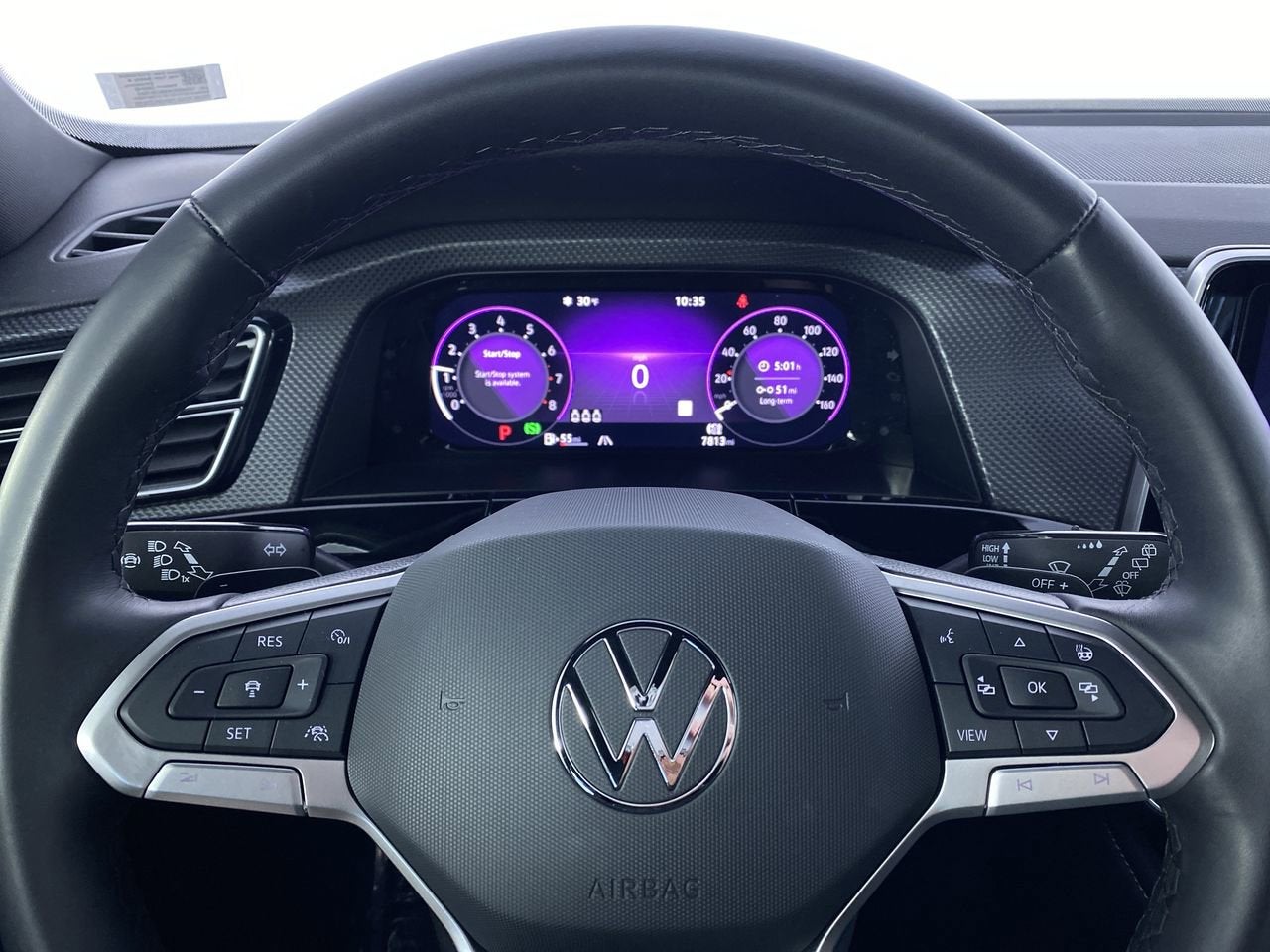 2025 Volkswagen Atlas Cross Sport 2.0T SEL R-Line Black