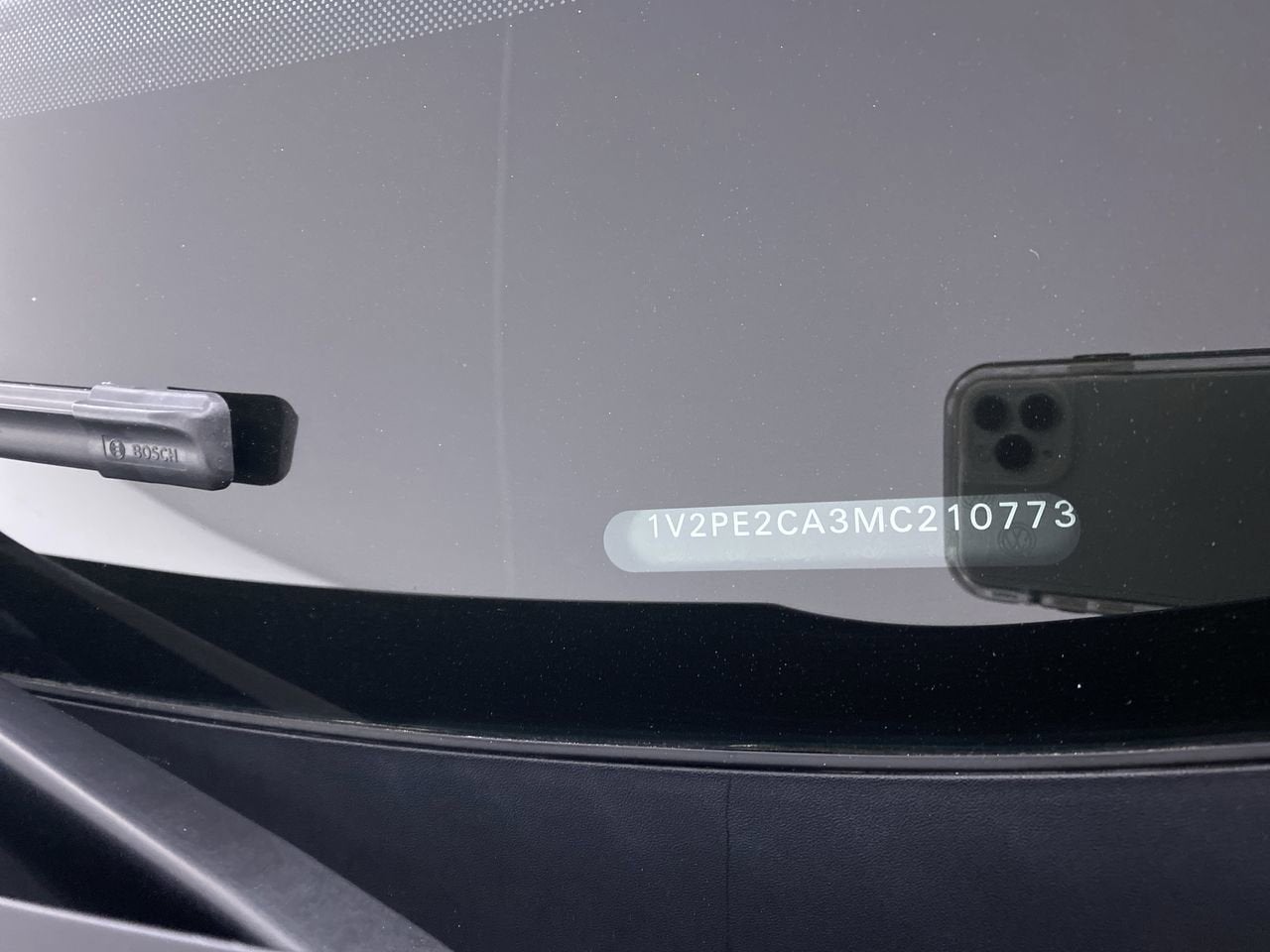 2021 Volkswagen Atlas Cross Sport 3.6L V6 SE w/Technology R-Line