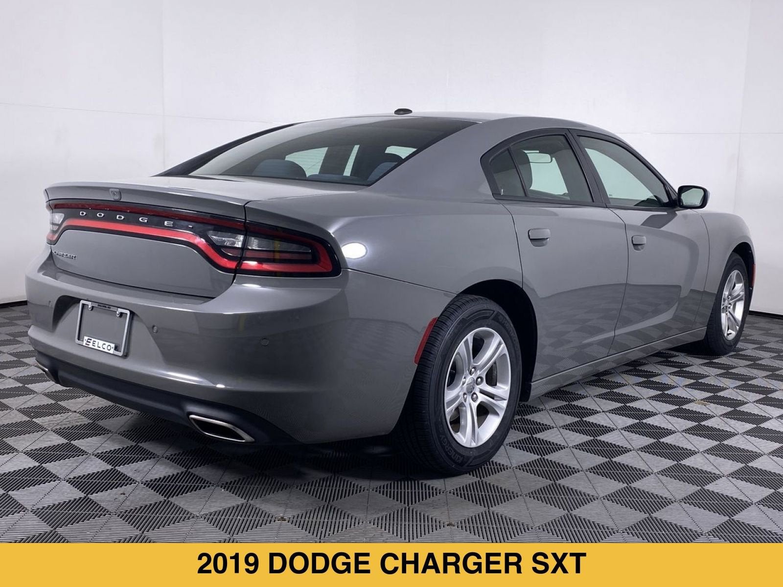 2019 Dodge Charger SXT RWD