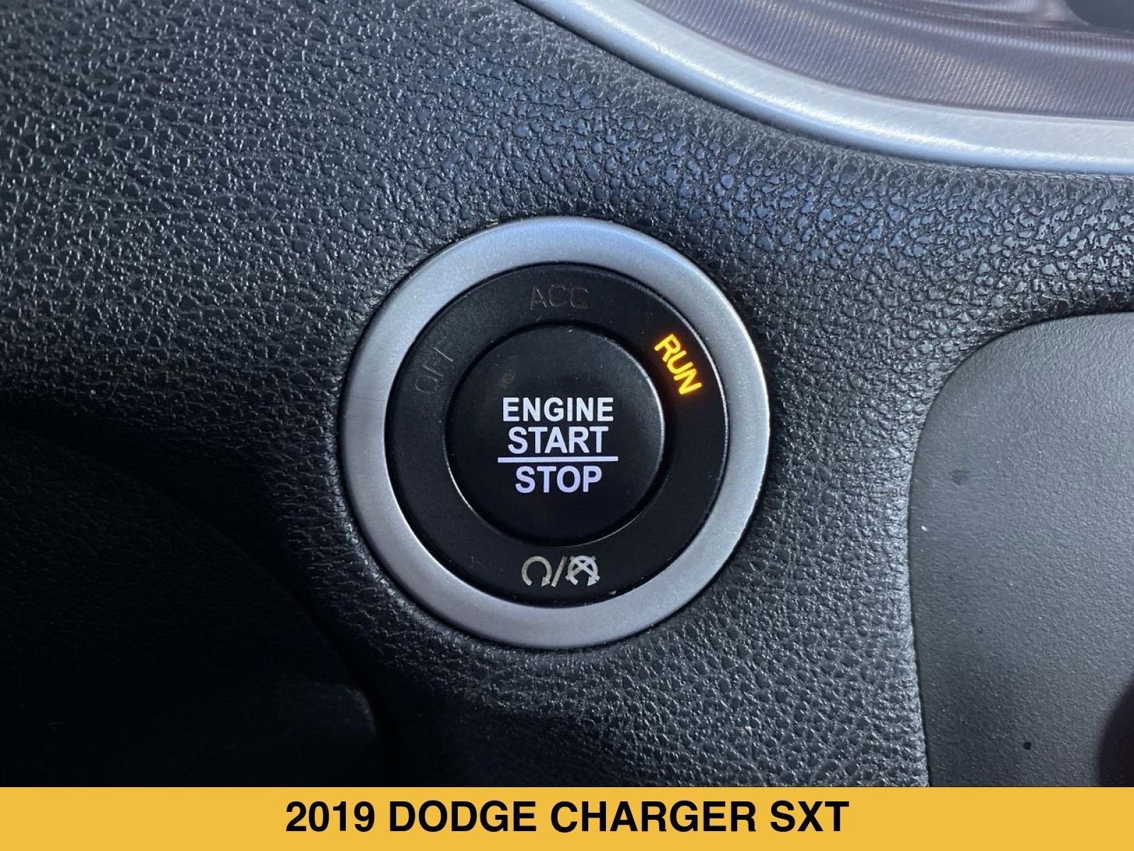 2019 Dodge Charger SXT RWD