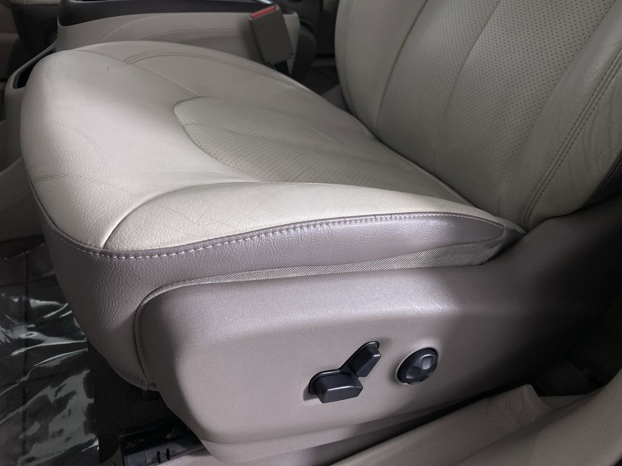 2017 Chrysler Pacifica Touring-L Plus