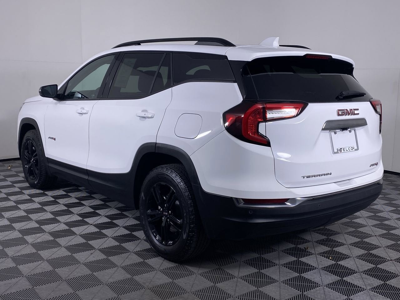 2023 GMC Terrain AT4