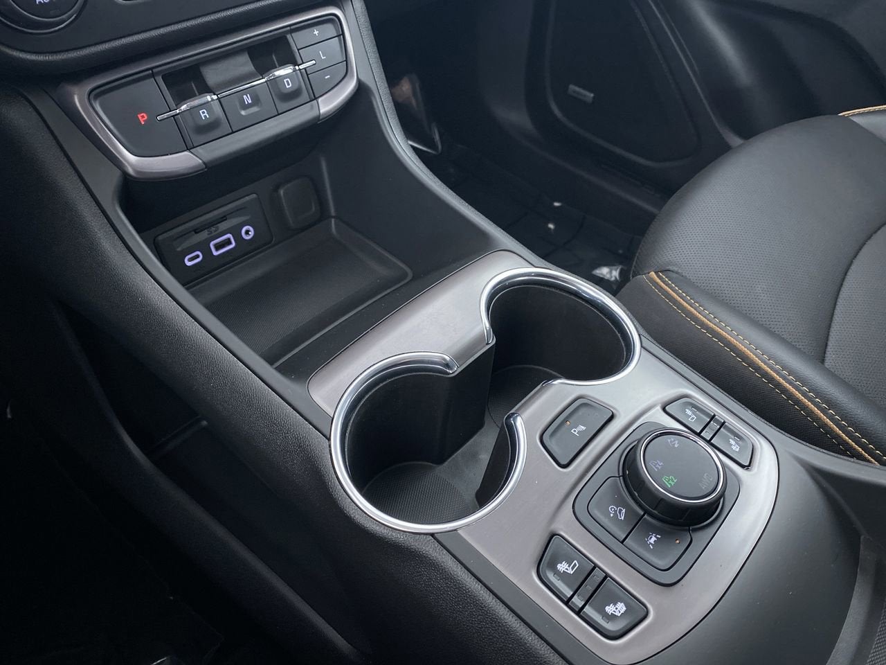 2023 GMC Terrain AT4