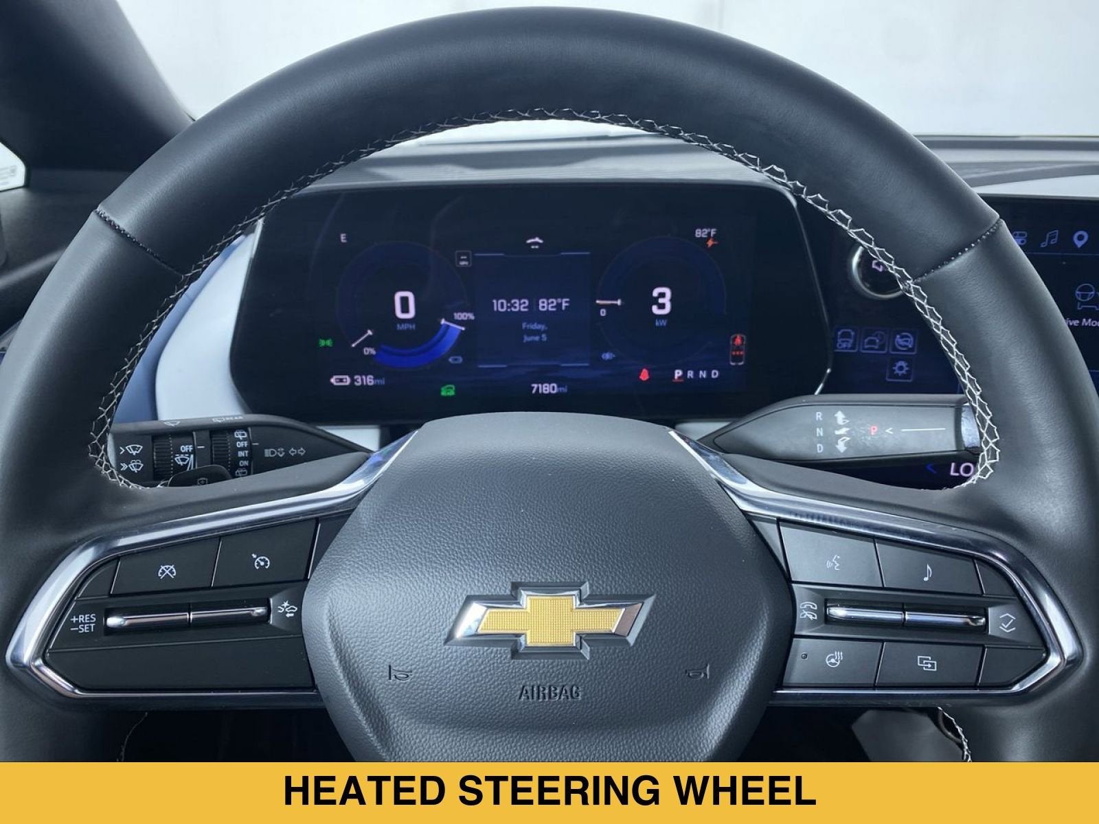 2025 Chevrolet Equinox EV LT