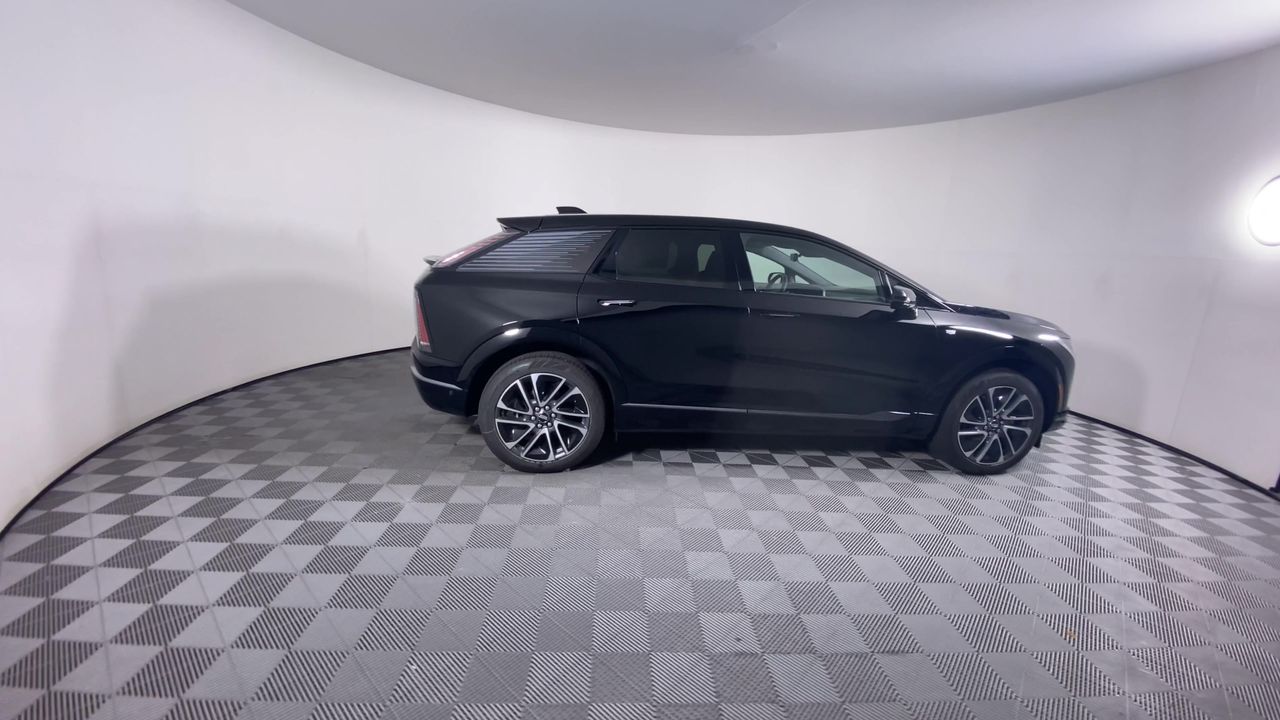 2025 Cadillac OPTIQ Sport 1