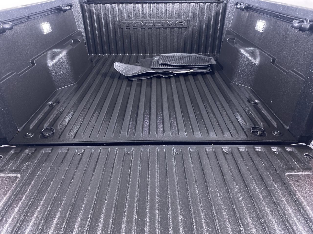 2025 Toyota Tacoma 4WD SR