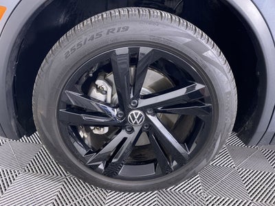 2024 Volkswagen Tiguan 2.0T SE R-Line Black