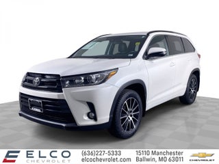 2017 Toyota Highlander SE