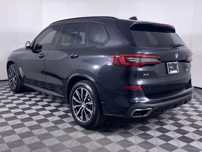 2022 BMW X5 M50i