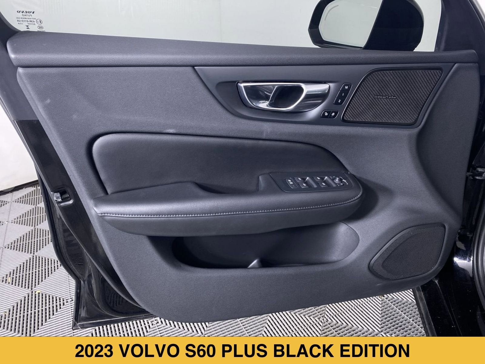 2023 Volvo S60 B5 Plus Black Edition