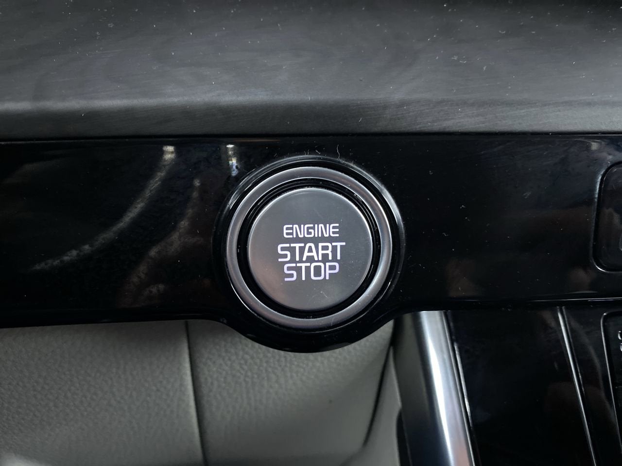 2022 Kia Carnival MPV EX