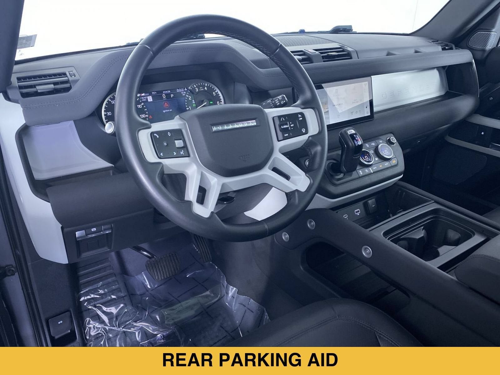 2023 Land Rover Defender 90 SE