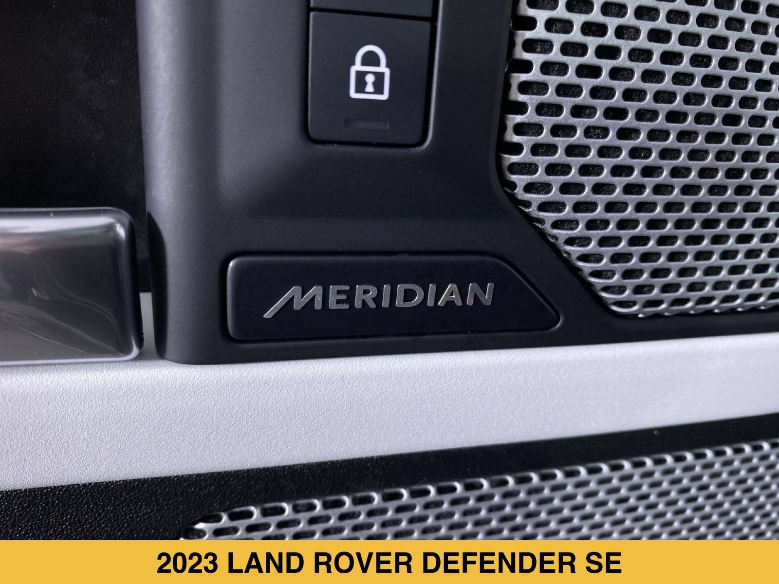 2023 Land Rover Defender 130 SE