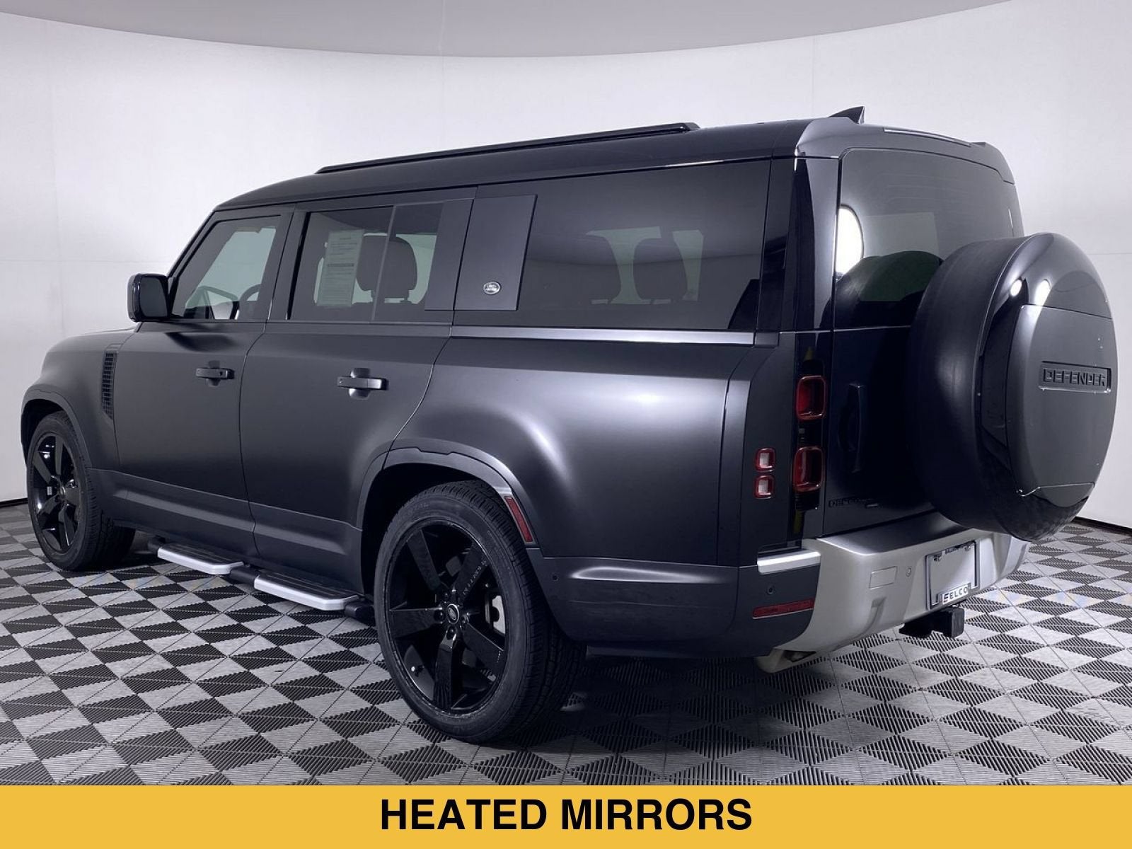 2023 Land Rover Defender 130 SE