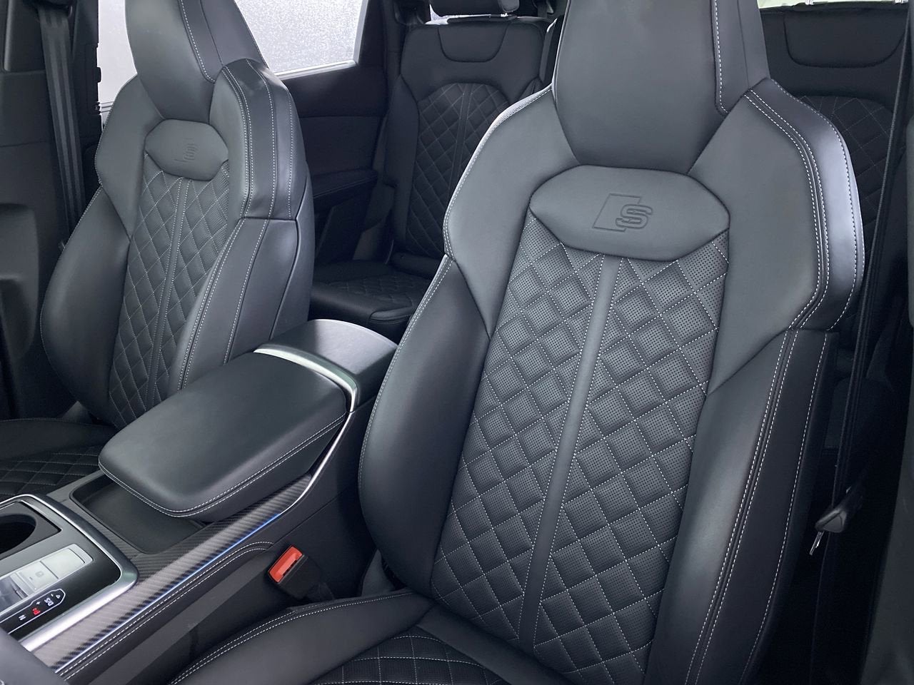 2025 Audi SQ7 Premium Plus TFSI quattro Tiptronic