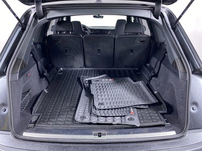 2025 Audi SQ7 Premium Plus TFSI quattro Tiptronic