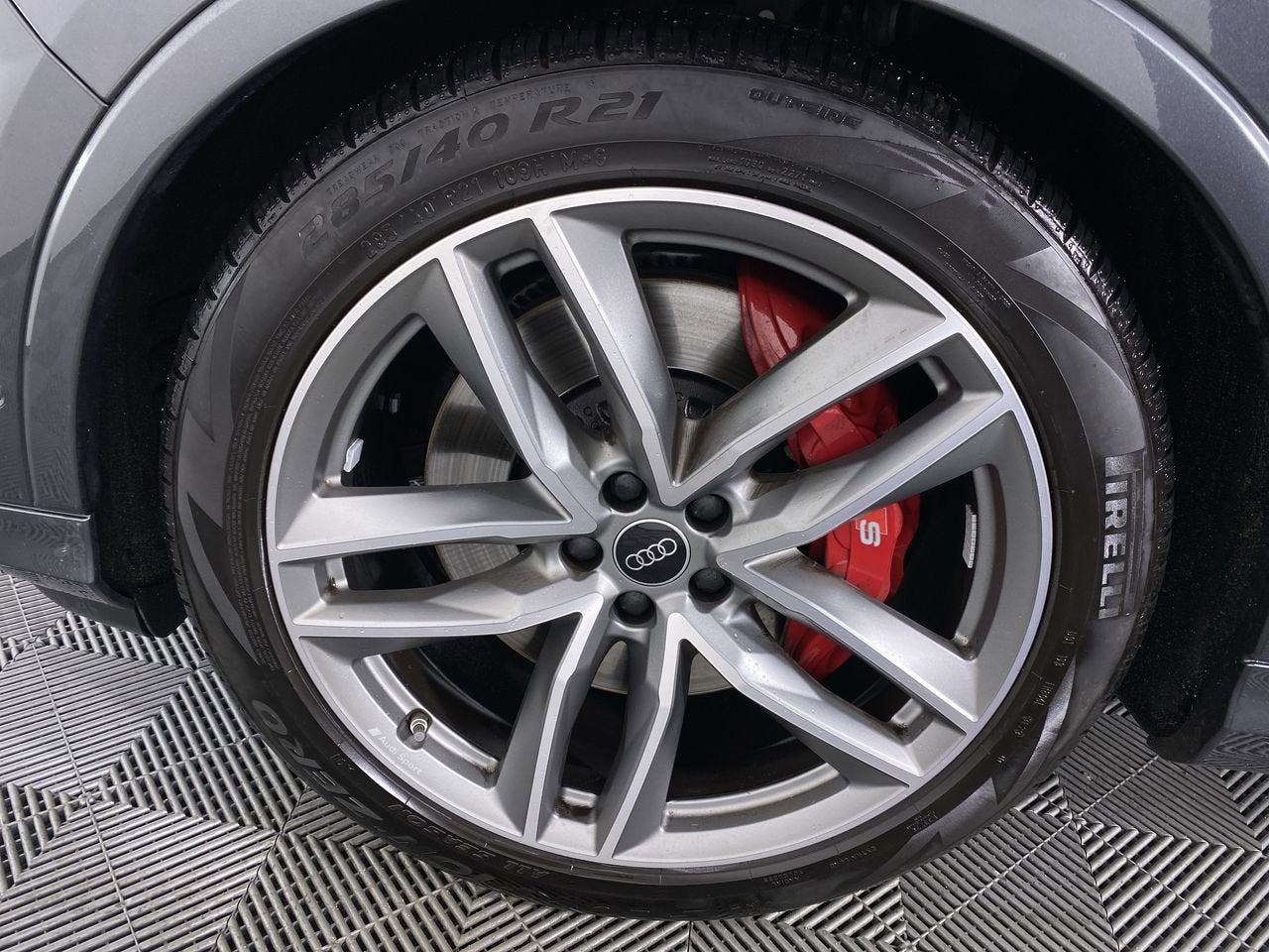 2025 Audi SQ7 Premium Plus TFSI quattro Tiptronic