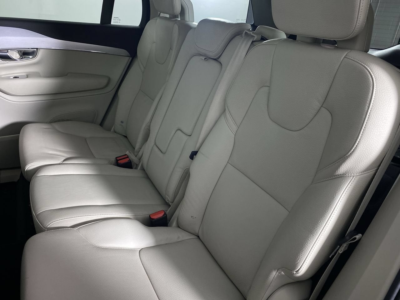 2018 Volvo XC90 T6 Momentum
